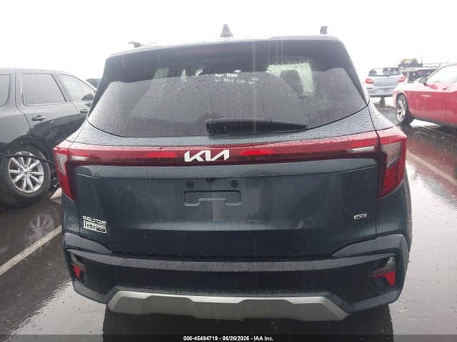 2024 KIA SELTOS EX 17
