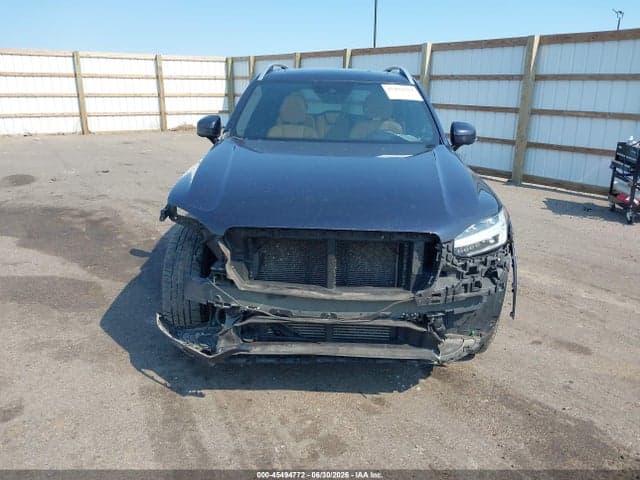 2017 VOLVO XC90 T6 MOMENTUM 13