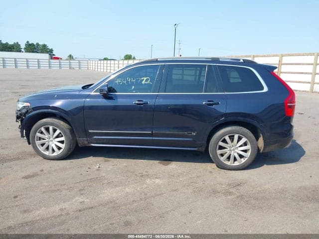2017 VOLVO XC90 T6 MOMENTUM 15
