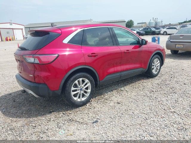 2020 FORD ESCAPE SE 4