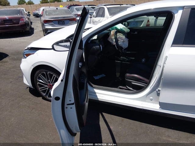 2022 KIA FORTE GT 5