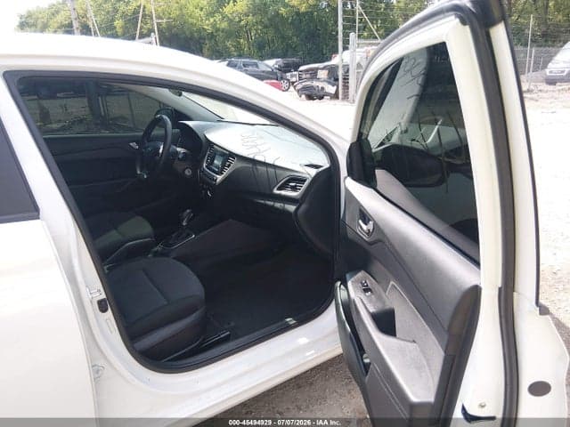 2021 HYUNDAI ACCENT SE 5