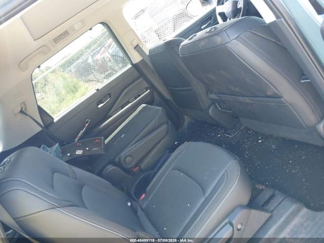 2026 NISSAN PATHFINDER SL 8