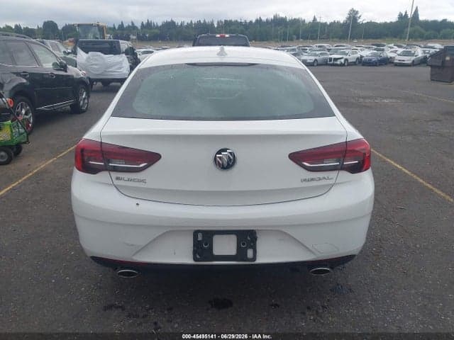 2018 BUICK REGAL SPORTBACK PREFERRED 17