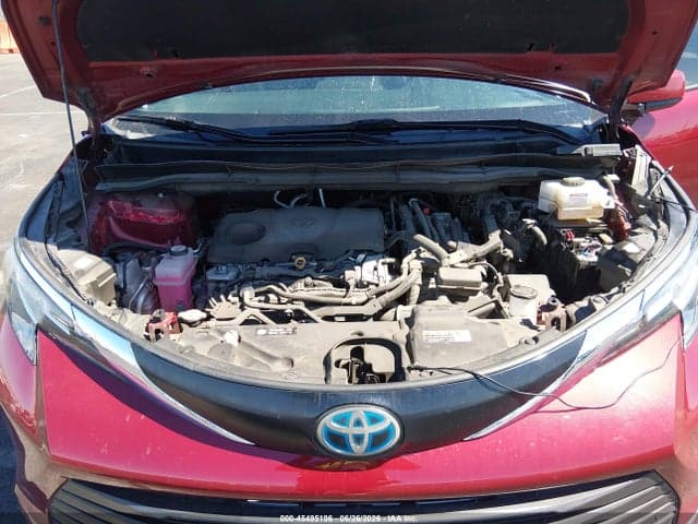 2021 TOYOTA SIENNA XLE 10