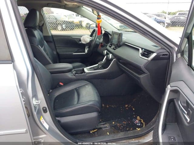 2019 TOYOTA RAV4 XLE PREMIUM 5