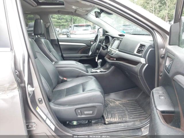 2019 TOYOTA HIGHLANDER XLE 5