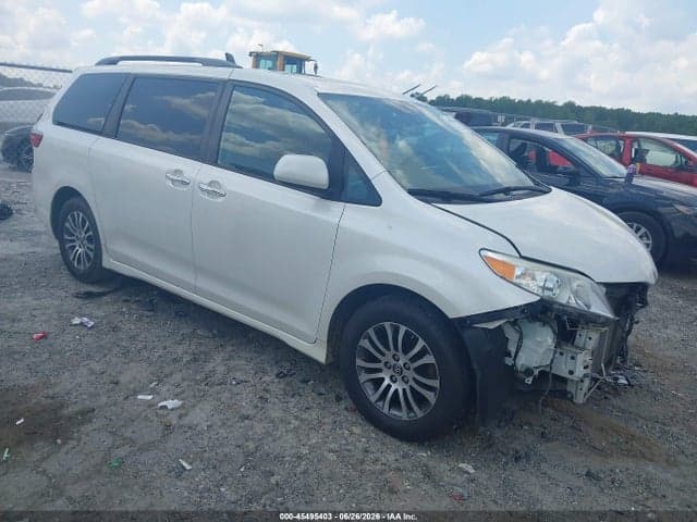 2020 TOYOTA SIENNA XLE PREMIUM - 1