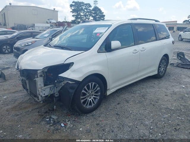 2020 TOYOTA SIENNA XLE PREMIUM 2