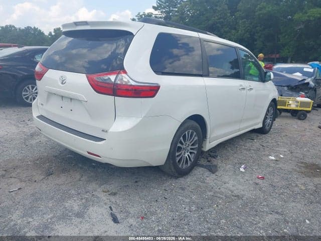 2020 TOYOTA SIENNA XLE PREMIUM 4