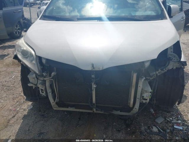 2020 TOYOTA SIENNA XLE PREMIUM 6