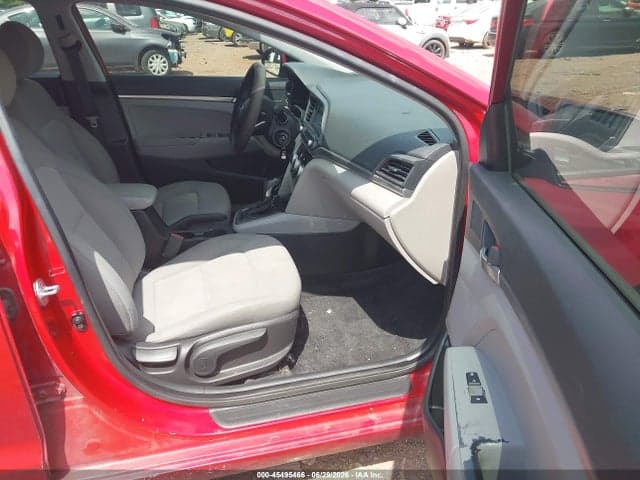 2019 HYUNDAI ELANTRA SE 5