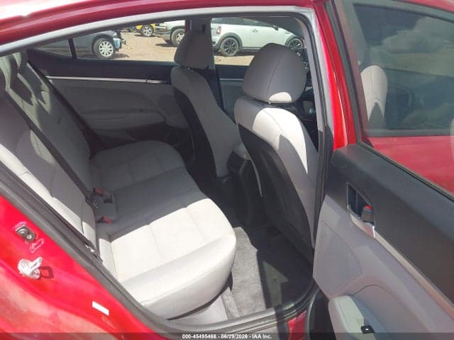 2019 HYUNDAI ELANTRA SE 8