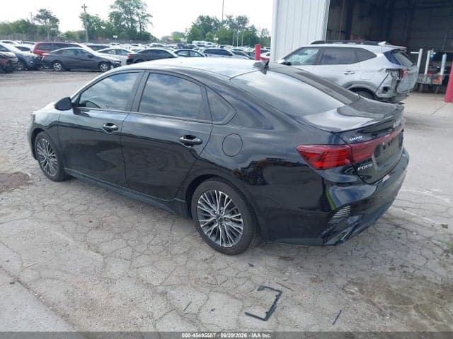 2022 KIA FORTE GT-LINE 3