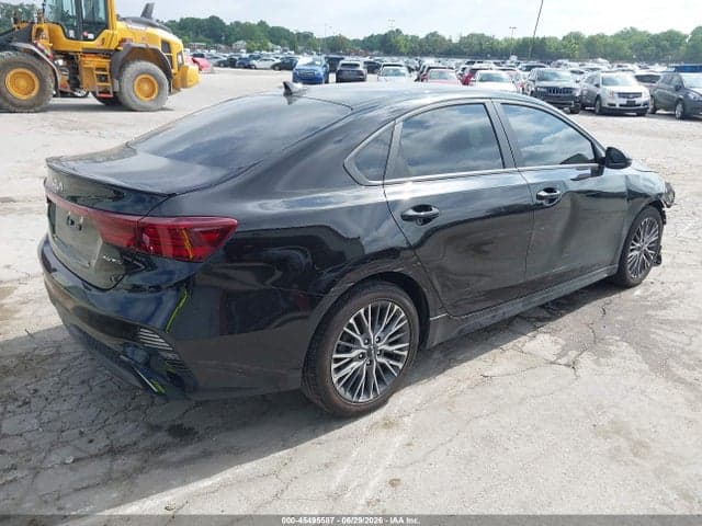 2022 KIA FORTE GT-LINE 4