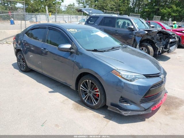 2018 TOYOTA COROLLA LE 1