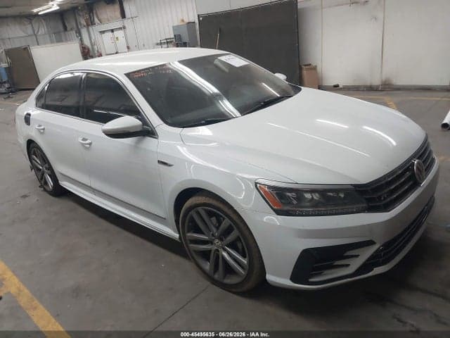 2017 VOLKSWAGEN PASSAT 1.8T R-LINE