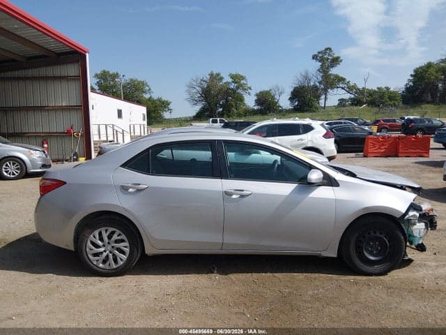 2017 TOYOTA COROLLA LE 14