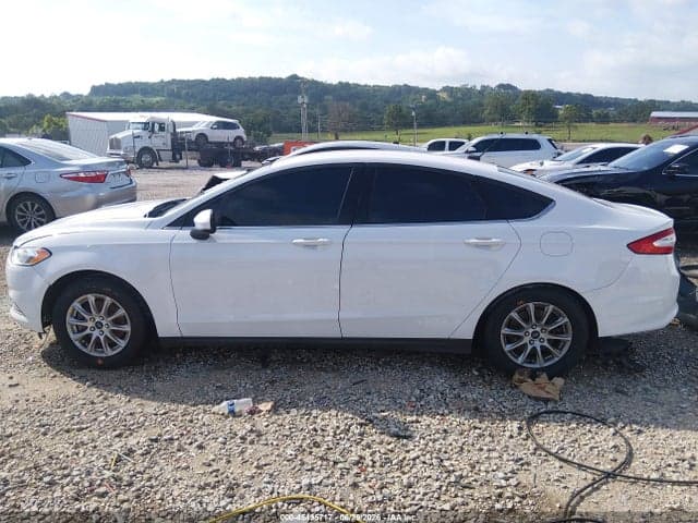 2016 FORD FUSION S 14