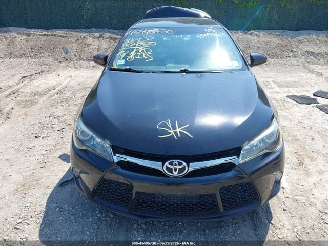 2017 TOYOTA CAMRY SE 12