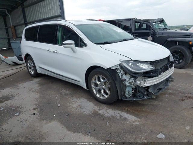 2018 CHRYSLER PACIFICA LIMITED 1