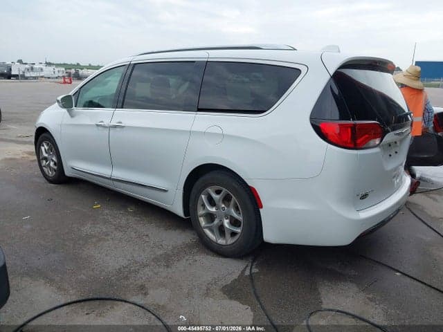 2018 CHRYSLER PACIFICA LIMITED 3