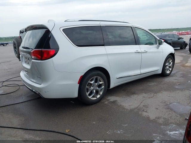 2018 CHRYSLER PACIFICA LIMITED 4