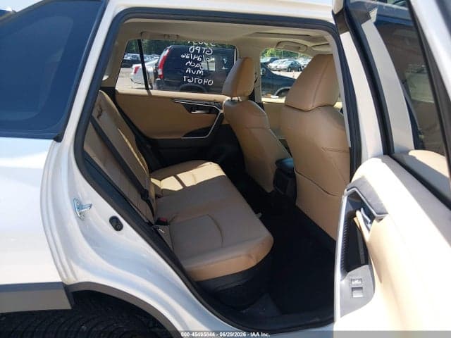2020 TOYOTA RAV4 HYBRID LIMITED 8