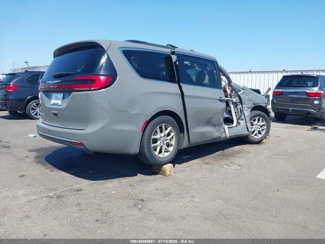 2022 CHRYSLER PACIFICA TOURING L 4
