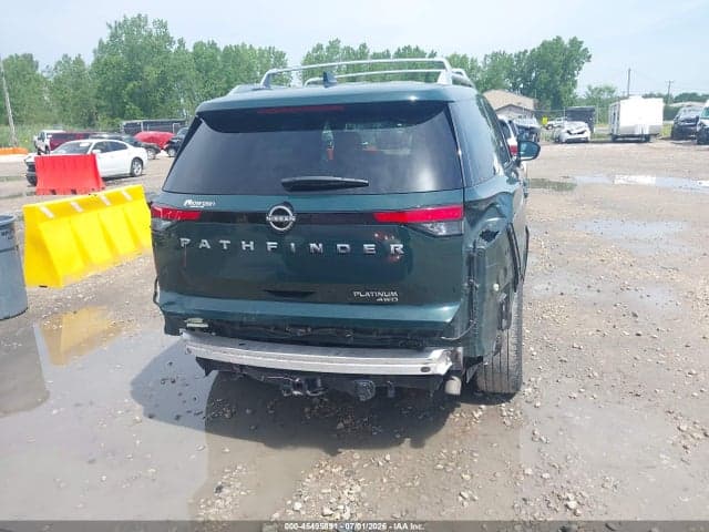 2024 NISSAN PATHFINDER PLATINUM 4WD 17