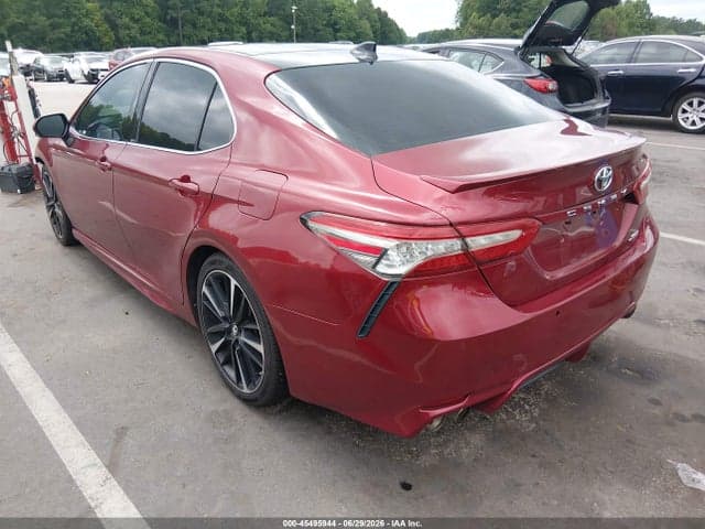 2018 TOYOTA CAMRY XSE 3