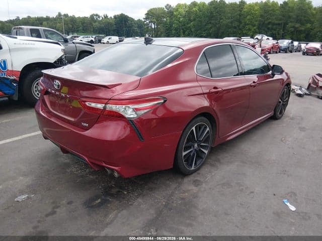2018 TOYOTA CAMRY XSE 4