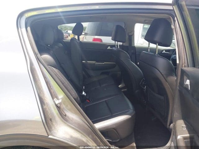 2017 KIA SPORTAGE EX 8
