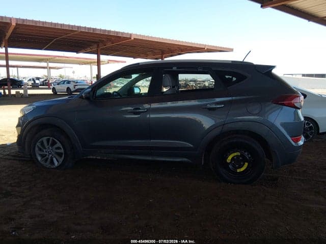2016 HYUNDAI TUCSON SE 14