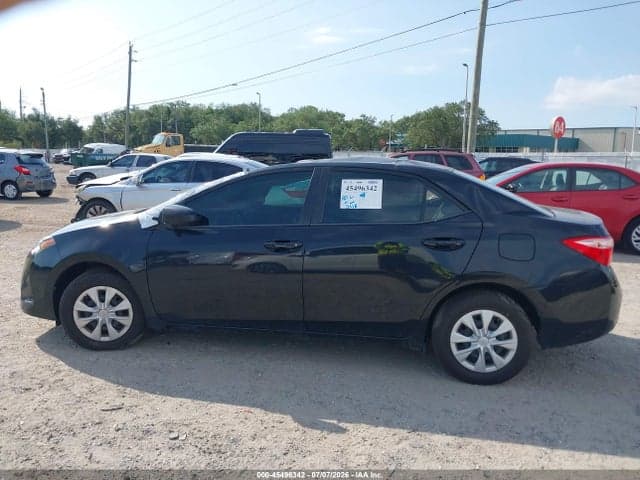 2018 TOYOTA COROLLA L 14