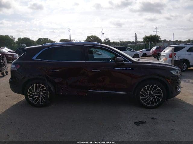 2020 LINCOLN NAUTILUS RESERVE 13