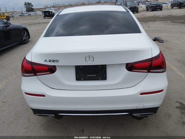 2022 MERCEDES-BENZ A 220 16