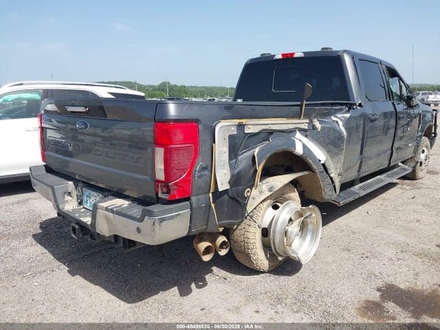 2020 FORD F-350 LARIAT 4