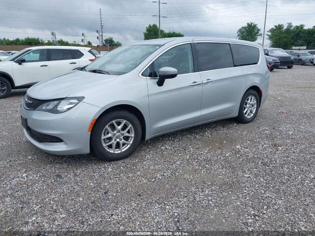 2022 CHRYSLER VOYAGER LX 2