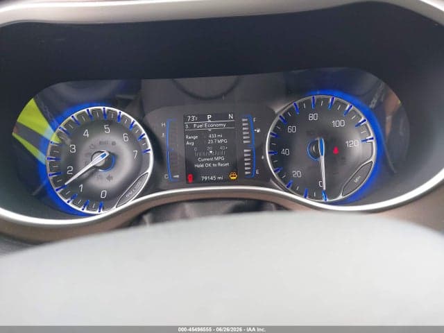2022 CHRYSLER VOYAGER LX 7