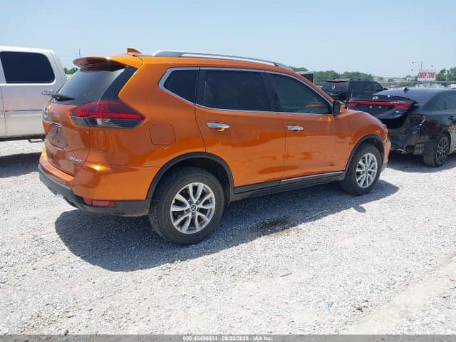 2018 NISSAN ROGUE SV 4