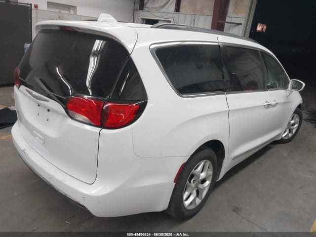 2017 CHRYSLER PACIFICA TOURING-L 4