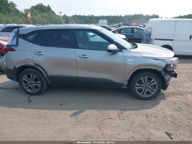 2022 KIA SELTOS LX 13