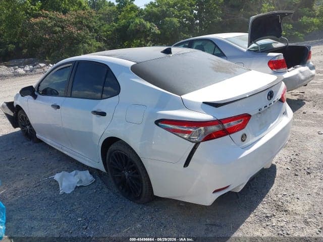 2019 TOYOTA CAMRY SE 3