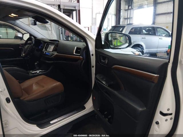 2018 TOYOTA HIGHLANDER HYBRID LIMITED PLATINUM 5