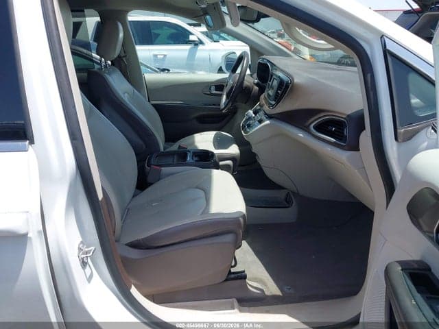 2017 CHRYSLER PACIFICA TOURING-L 5