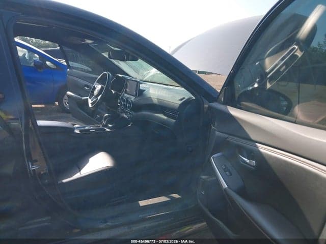 2021 NISSAN SENTRA SR XTRONIC CVT 5