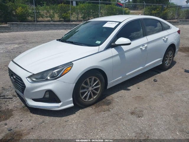 2018 HYUNDAI SONATA SE 2