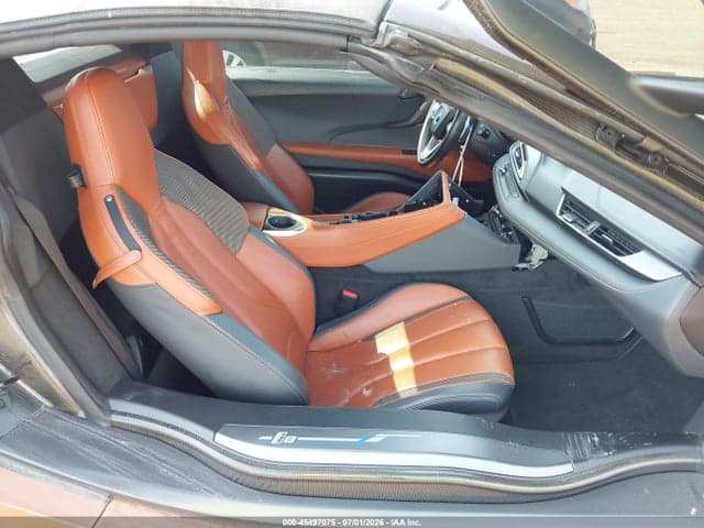 2019 BMW I8 5