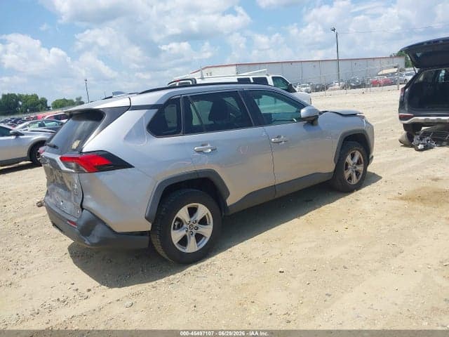 2020 TOYOTA RAV4 XLE 4